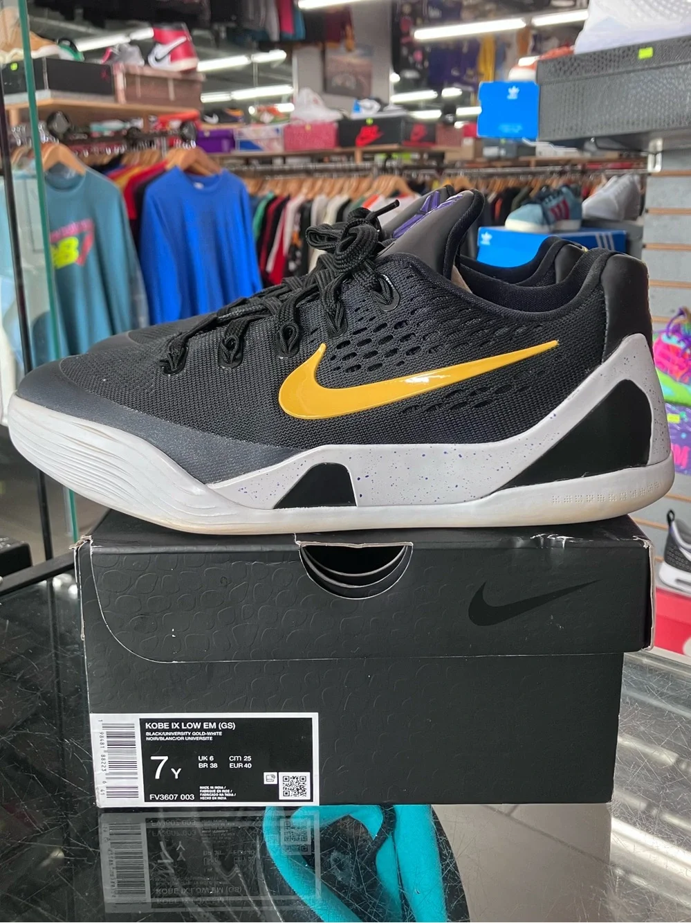 Women’s Nike Kobe 9 EM Low TB Black University Gold Size 8.5